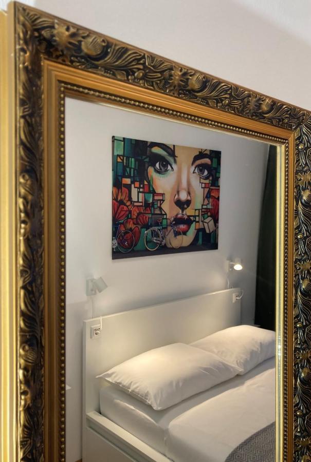 Carillon By Bestchoice - Old City - Self Check-In With Parking Option Graz Ngoại thất bức ảnh